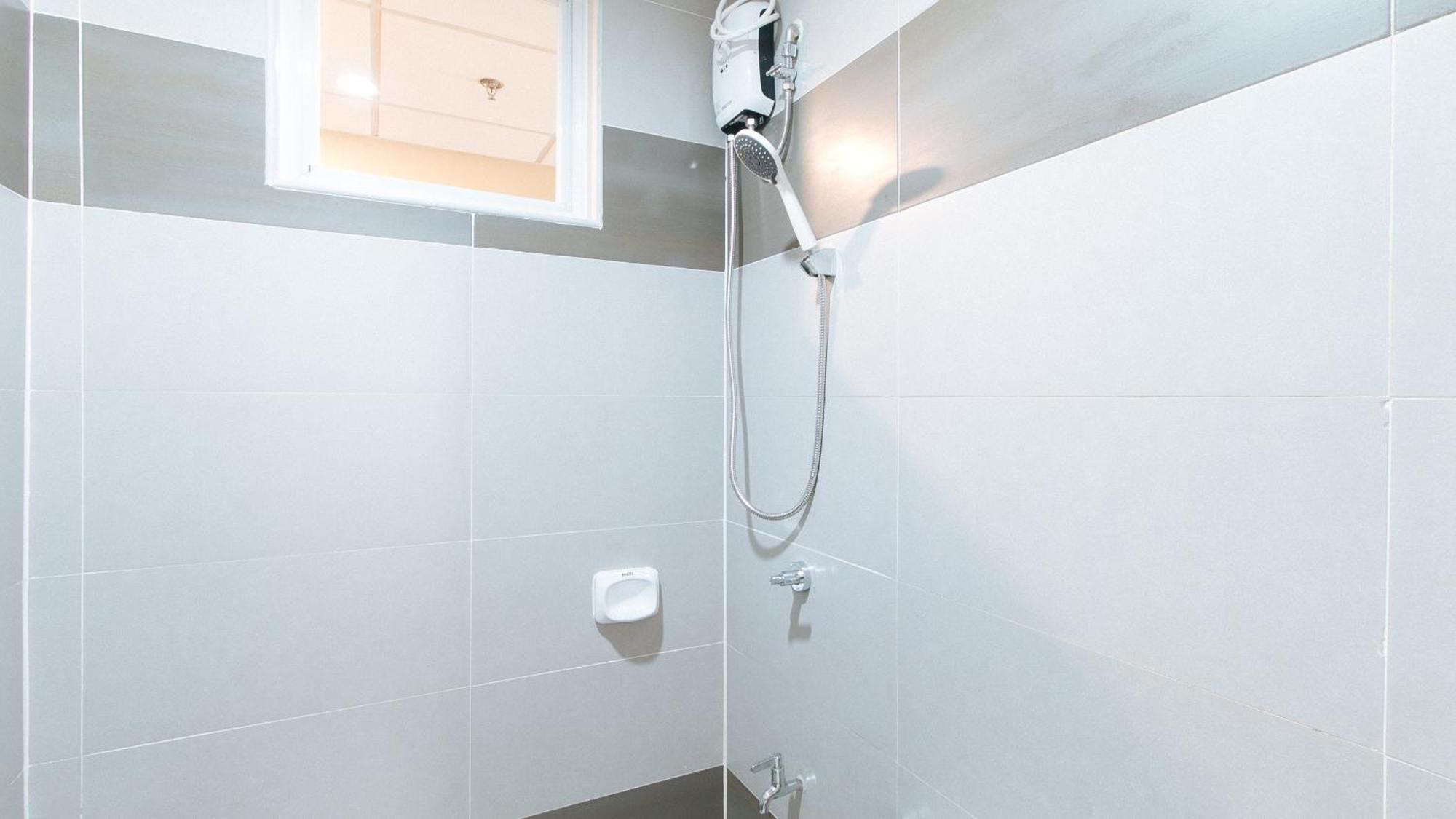 קואזון סיטי Reddoorz Plus @ Torre De Manuel Residences 1 מראה חיצוני תמונה